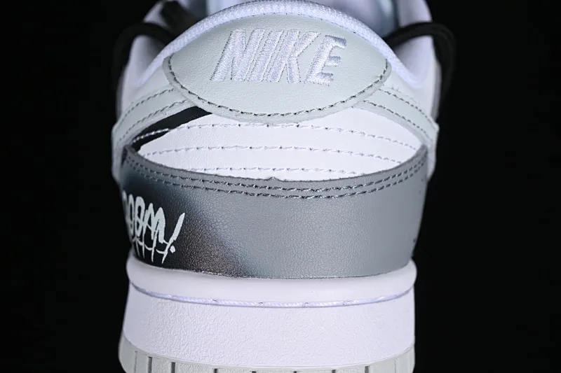 All categories Nk SB Dunk series Nk SB Dunk Low Low-top sneakers Nk Dunk Low Splash ink graffiti Double hook Halloween cross Old gradient SB strap low-top casual sneakers DV0831-101